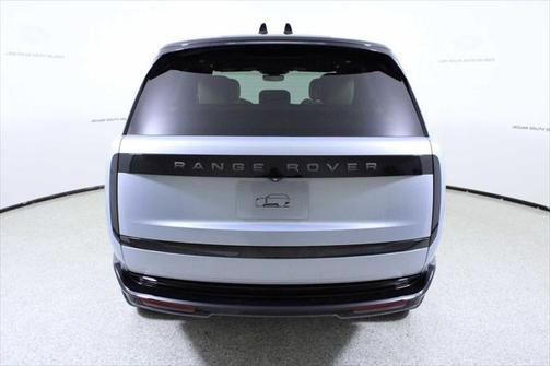 2025 Land Rover Range Rover P400 SE