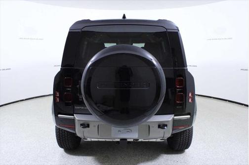2025 Land Rover Defender 110 P400 X-Dynamic SE