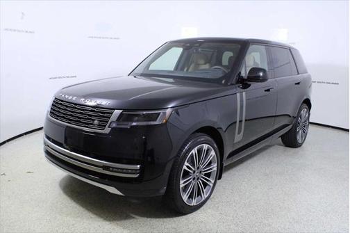 2025 Land Rover Range Rover P400 SE 7 Seat