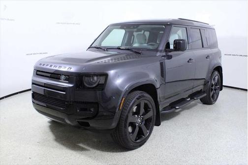2025 Land Rover Defender 110 P400 X-Dynamic SE