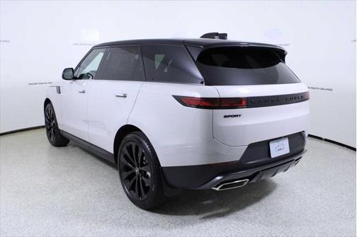 2025 Land Rover Range Rover Sport SE