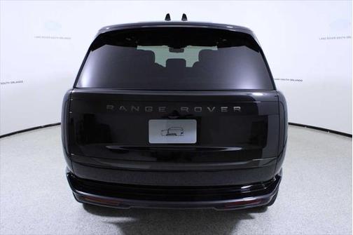 2025 Land Rover Range Rover P400 SE 7 Seat