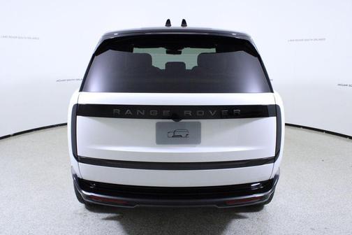 2026 Land Rover Range Rover P400 SE