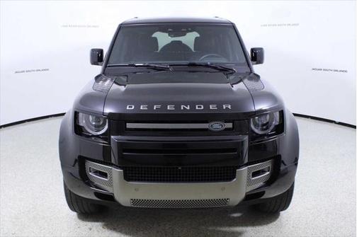 2024 Land Rover Defender 110 P400 X-Dynamic SE