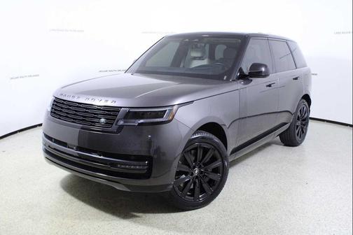2025 Land Rover Range Rover P550e SE