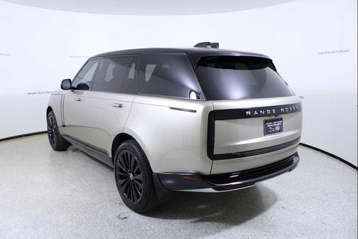 2025 Land Rover Range Rover P400 SE 7 Seat