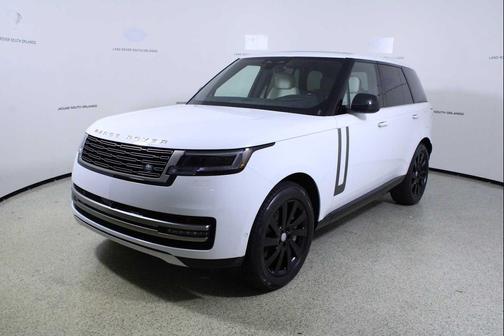 2025 Land Rover Range Rover P550e SE