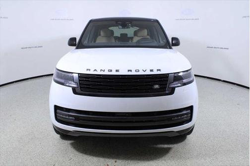 2025 Land Rover Range Rover P530 SE