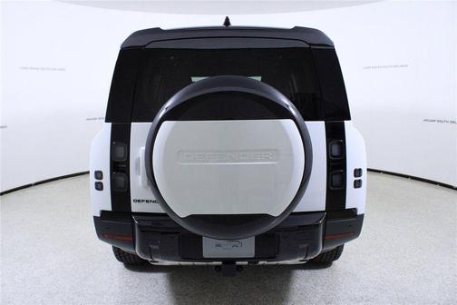 Fuji White 2026 Land Rover Defender P300 S