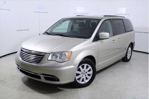 2014 Chrysler Town & Country Touring