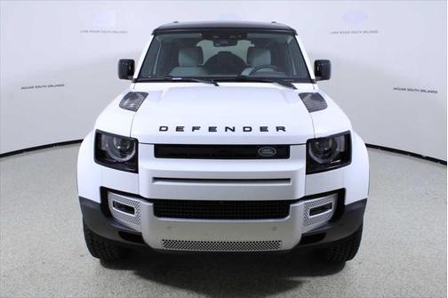 2025 Land Rover Defender 110 P300