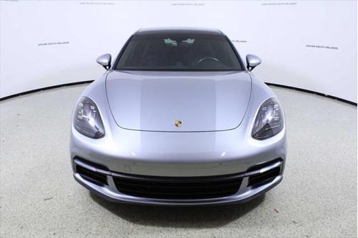 2020 Porsche Panamera RWD