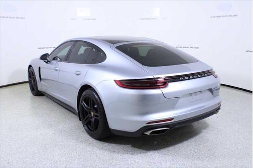 2020 Porsche Panamera RWD