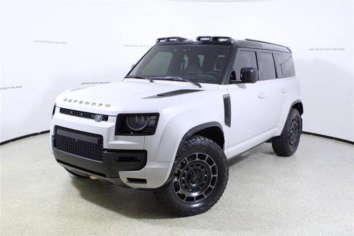 Borasco Grey Metallic 2026 Land Rover Defender P635 OCTA