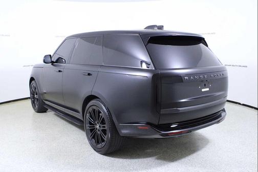 2023 Land Rover Range Rover P530 SE