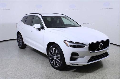 2022 Volvo XC60 B5 Momentum