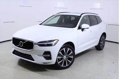 2022 Volvo XC60 B5 Momentum