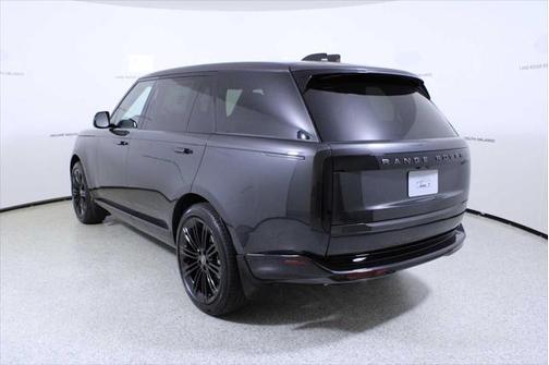 2025 Land Rover Range Rover P530 SE 7 Seat