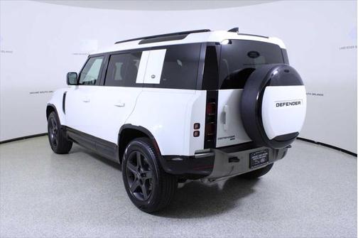 2022 Land Rover Defender 110 X-Dynamic SE