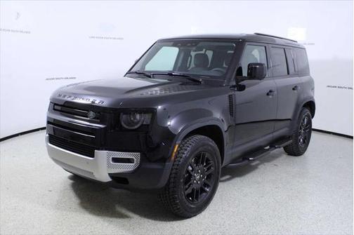 2025 Land Rover Defender 110 P300
