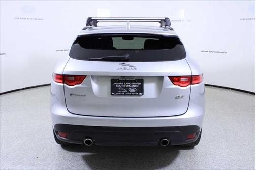 2019 Jaguar F-PACE 30t R-Sport