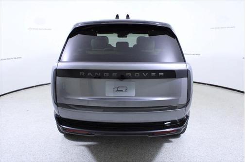 2025 Land Rover Range Rover P530 SE 7 Seat