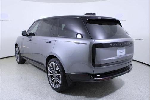 2025 Land Rover Range Rover P530 SE 7 Seat