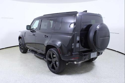 2026 Land Rover Defender X-Dynamic SE