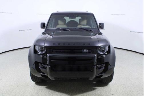 2026 Land Rover Defender X-Dynamic SE