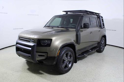 2025 Land Rover Defender 110 P400 X-Dynamic SE