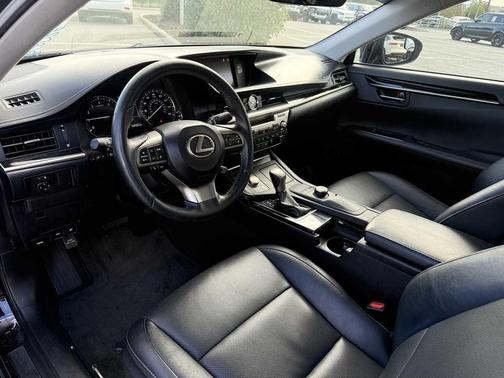 2016 Lexus ES 350 Base