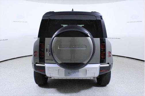 2025 Land Rover Defender 110 P300