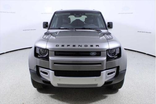 2025 Land Rover Defender 110 P300