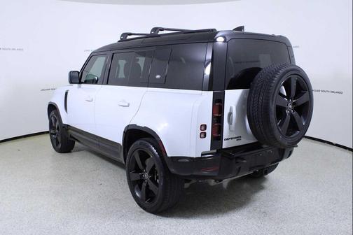 2023 Land Rover Defender 110 X-Dynamic SE