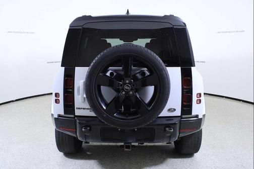 2023 Land Rover Defender 110 X-Dynamic SE