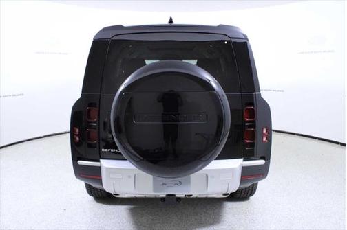 2025 Land Rover Defender 130 P300 S