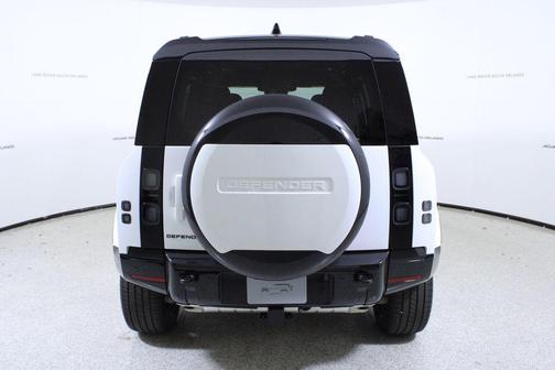 2026 Land Rover Defender P400 X-Dynamic SE