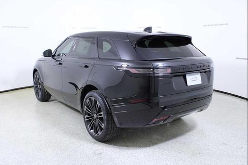 2026 Land Rover Range Rover Velar P400 Dynamic SE
