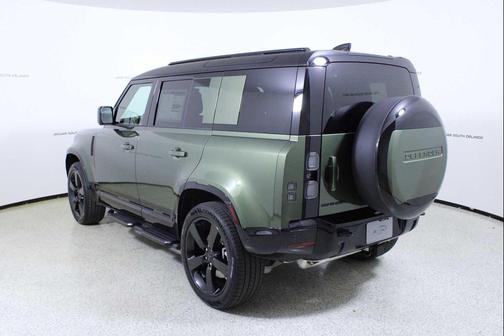 2026 Land Rover Defender X-Dynamic SE