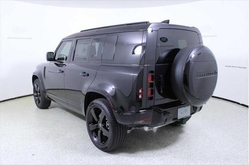 2025 Land Rover Defender 110 P400 X-Dynamic SE