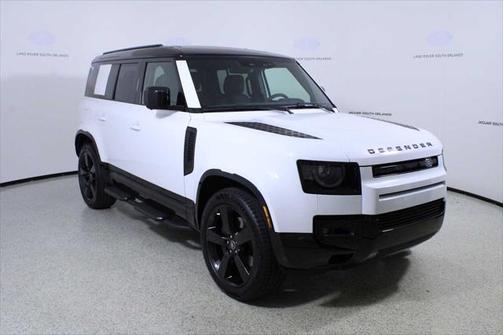 2025 Land Rover Defender 110 P400 X-Dynamic SE