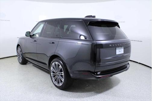 2025 Land Rover Range Rover P400 SE