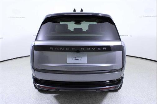 2025 Land Rover Range Rover P550e SE