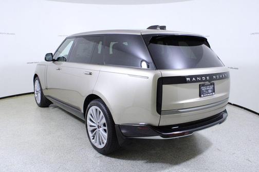 2026 Land Rover Range Rover P400 SE 7 Seat