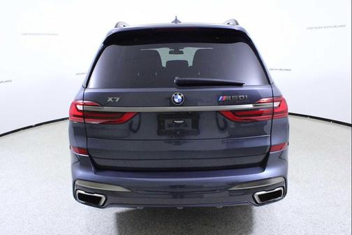 2022 BMW X7 M50i