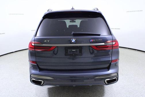 2022 BMW X7 M50i