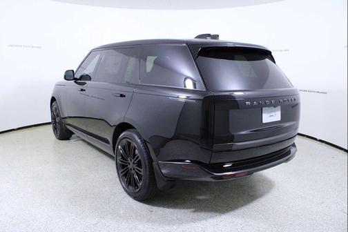 2026 Land Rover Range Rover P400 SE 7 Seat