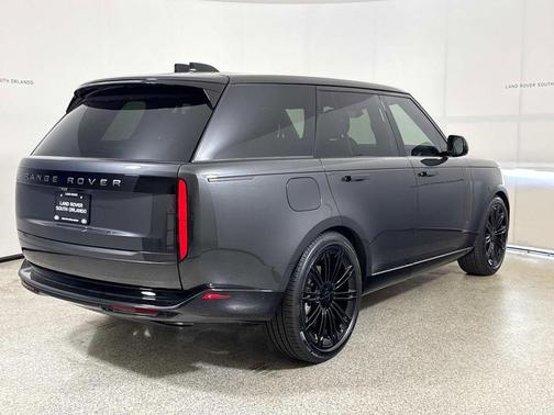 Gray 2026 Land Rover Range Rover P400 SE