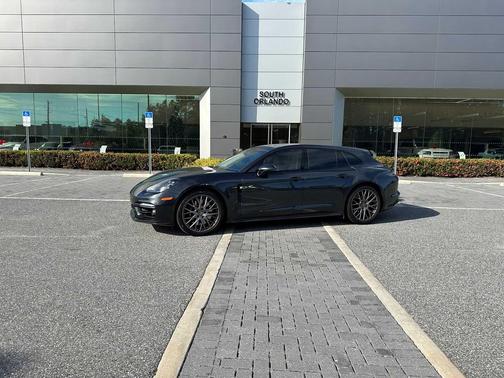 2023 Porsche Panamera 4S