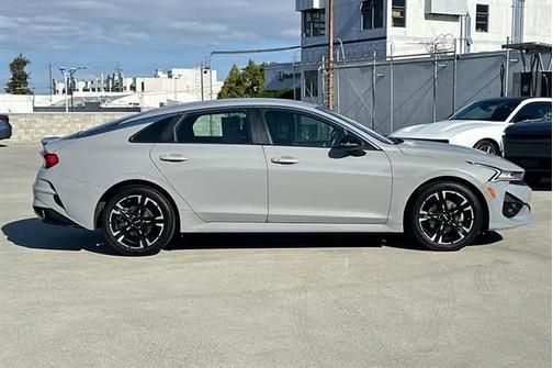 2022 Kia K5 GT-Line